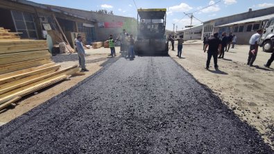 Ağrı Belediyesi, Asfaltlama Çalışmalarına Tüm Hızıyla Devam Ediyor