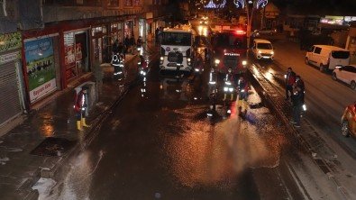 Ağrı Belediyesi Bayram Temizliğine Başladı