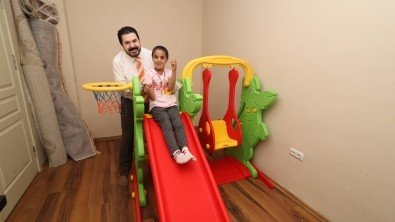 Başkan Sayan, Otizm Hastası Beyzanur'un Evine Park Yaptı
