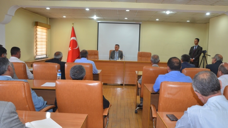 Vali ve Belediye Başkanı Elban Mahalle Muhtarları ile toplantı yaptı