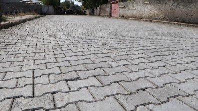 Kilitli Parke Taşı ve Kaldırım Çalışmaları Devam Ediyor