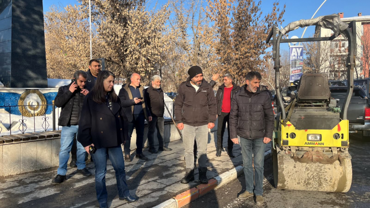 AĞRI BELEDİYESİ ASFALT YAMA ÇALIŞMALARINI SÜRDÜRÜYOR