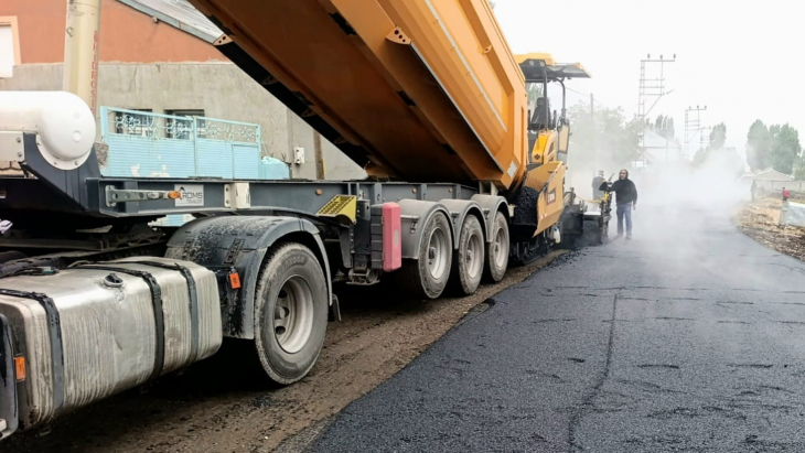 ASFALT ÇALIŞMALARIMIZ KENT GENELİNDE DEVAM EDİYOR