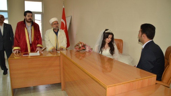 Belediyemiz'den Yeni Uygulama; Dini ve Resmi Nikah Birlikte Kıyılabilecek