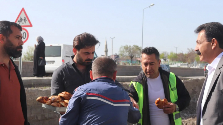 Eş Başkanlar Sahada Hizmetlerimizle Kentimizi “İlmek ilmek işliyoruz”