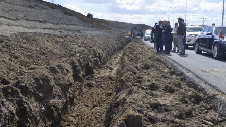 Belediyemiz Çevre Düzenleme Çalışmalarına Başladı.