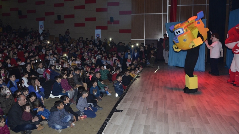 Harika Kanatlar Müzikali'ne yoğun ilgi