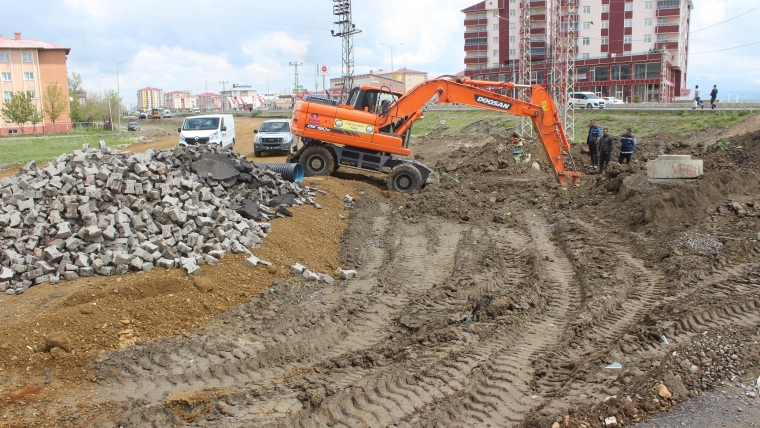 Belediyemiz tarafından Yeni Devlet Hastanesi için bağlantı yolları yapılıyor