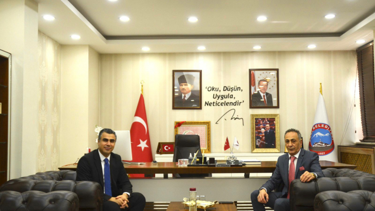 Ağrı Cumhuriyet Başsavcısı Mehdi Can Başkan Karadoğan'a hayırlı olsun ziyareti