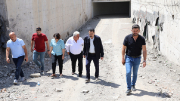 EŞ BAŞKAN MEMET AKKUŞ SAHA ÇALIŞMALARINI YERİNDE İNCELEDİ