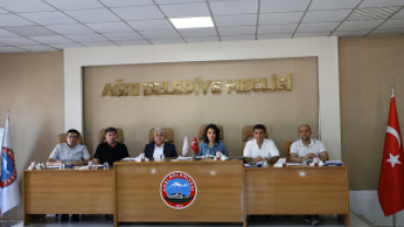 AĞRI BELEDİYESİ MEMUR VE KADROLU İŞÇİLERİN BANKA PROMOSYON İHALESİ YAPILDI