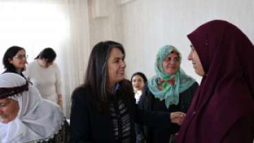 AĞRI BELEDİYESİ KADIN  POLİTİKALAR MÜDÜRLÜĞÜ, 25 KASIM KAPSAMINDA MAHALLELERDE ATÖLYELER GERÇEKLEŞTİRDİ