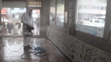 Belediyemiz tarafından berber ve kuaförlere dezenfekte çalışması yapılıyor