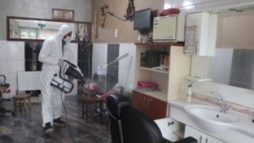 Belediyemiz tarafından berber ve kuaförlere dezenfekte çalışması yapılıyor