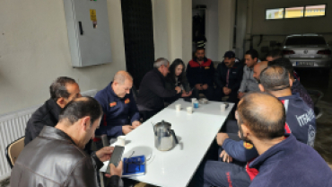 Sebze ve Meyve Hali’nde çıkan yangın
