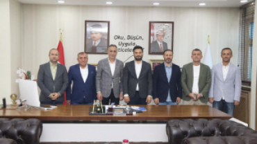 Kağıthane Belediye Başkanı Öztekin, Başkan Karadoğan’ı ziyaret etti.