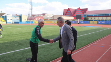 Başkan Karadoğan, Onvo Ağrı Spor’u Tesislerinde ziyaret etti.
