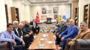 Vali Koç’tan, Başkan Karadoğan’a nezaket ziyareti
