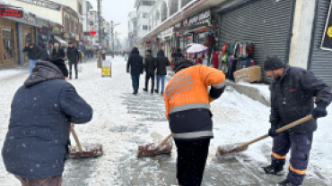 Ekiplerimiz kar çalışmalarını aralıksız sürdürüyor