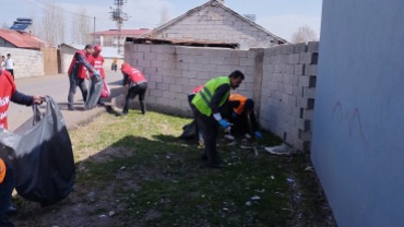 Ağrı Belediyesi Eş Başkanları Aras ve Akkuş Ağrı’yı Çöpten Arındıracağız.