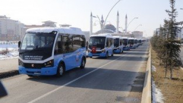 Başkan Sayan, Yeni Araçları Konvoyla Halka Tanıttı