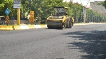 Ağrı Belediyesi Asfalt Çalışmalarına Başladı