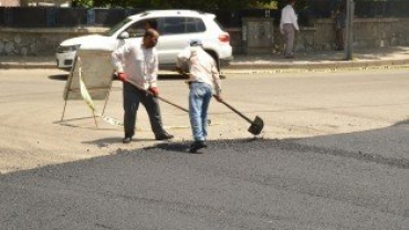 Ağrı Belediyesi Asfalt Çalışmalarına Başladı