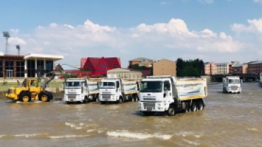 Taşlıçay Deresinde temizlik çalışması gerçekleştirildi