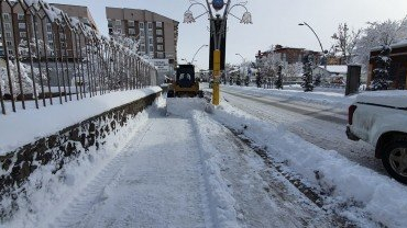 Belediye Ekiplerimizin Karla Mücadele Çalışmaları