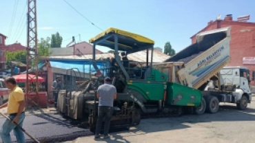 Belediyemiz Asfalt Çalışmalarını Aralıksız Olarak Sürdürüyor