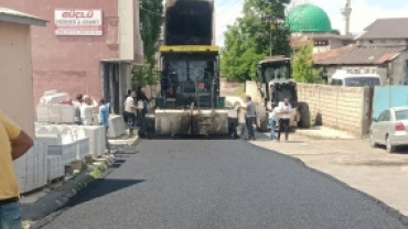 Belediyemiz Asfalt Çalışmalarını Aralıksız Olarak Sürdürüyor