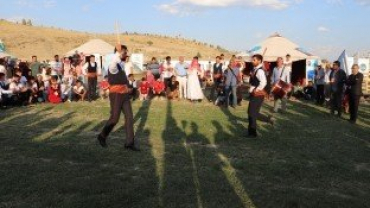 Ağrı Belediyesi, Ahlat Avrasya Kültür Şenliklerine Katıldı