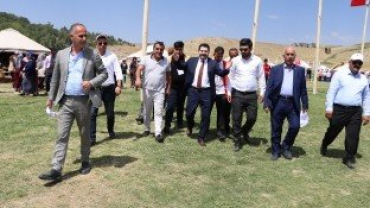 Ağrı Belediyesi, Ahlat Avrasya Kültür Şenliklerine Katıldı