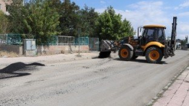 Asfalt çalışmaları tüm hızıyla devam ediyor