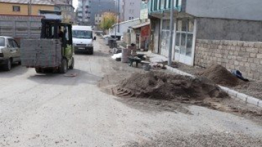 Kilitli Parke Taşı ve Kaldırım Çalışmaları Devam Ediyor