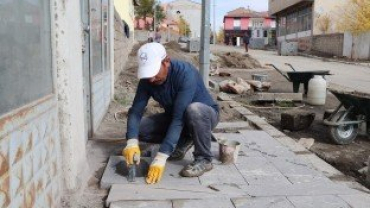 Kilitli Parke Taşı ve Kaldırım Çalışmaları Devam Ediyor