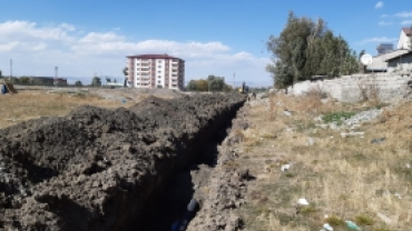 Su ve Kanalizasyon Hattı Çalışmaları Devam Ediyor