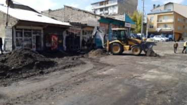 Ağrı Belediyesi 15 Bin 916 Metre Altyapı Çalışması Yaptı