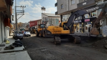 Ağrı Belediyesi 15 Bin 916 Metre Altyapı Çalışması Yaptı