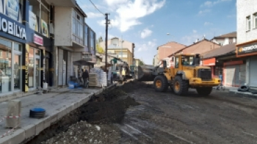 Ağrı Belediyesi 15 Bin 916 Metre Altyapı Çalışması Yaptı