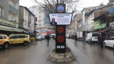 Ağrı Belediyesi’nden Caddelere Dekoratif Tabela