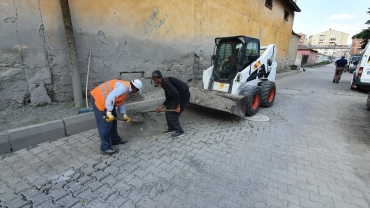 Ağrı Belediyesi’nden Çevre Temizliği ve Çöp Uyarısı