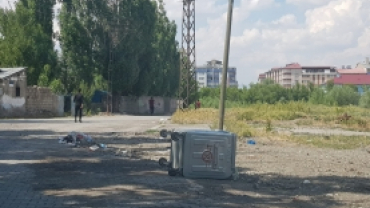 Ağrı Belediyesi’nden Çevre Temizliği ve Çöp Uyarısı