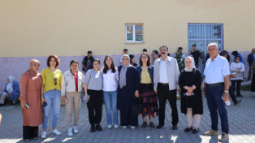 AĞRI BELEDİYESİ YKS ÖĞRENCİLERİNE İKRAMDA BULUNDU