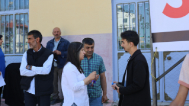 AĞRI BELEDİYESİ YKS ÖĞRENCİLERİNE İKRAMDA BULUNDU