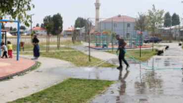 AĞRI BELEDİYESİ KENT İÇİN DURMADAN ÇALIŞIYOR