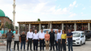 KENT MEYDANI, İTFAİYE VE KADEME BİNASI ÇALIŞMALARI SÜRÜYOR