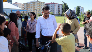 PARK VE BAHÇELERİMİZE ÖZEN, GELECEĞİMİZE YATIRIM