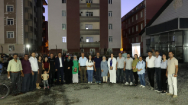AĞRI BELEDİYESİ’NDEN AÇIK HAVA SİNEMASI ETKİNLİĞİNE YOĞUN İLGİ