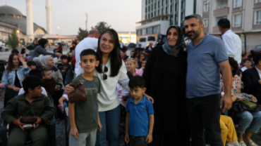 AĞRI BELEDİYESİ’NDEN AÇIK HAVA SİNEMASI ETKİNLİĞİNE YOĞUN İLGİ